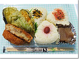 おにぎり弁当